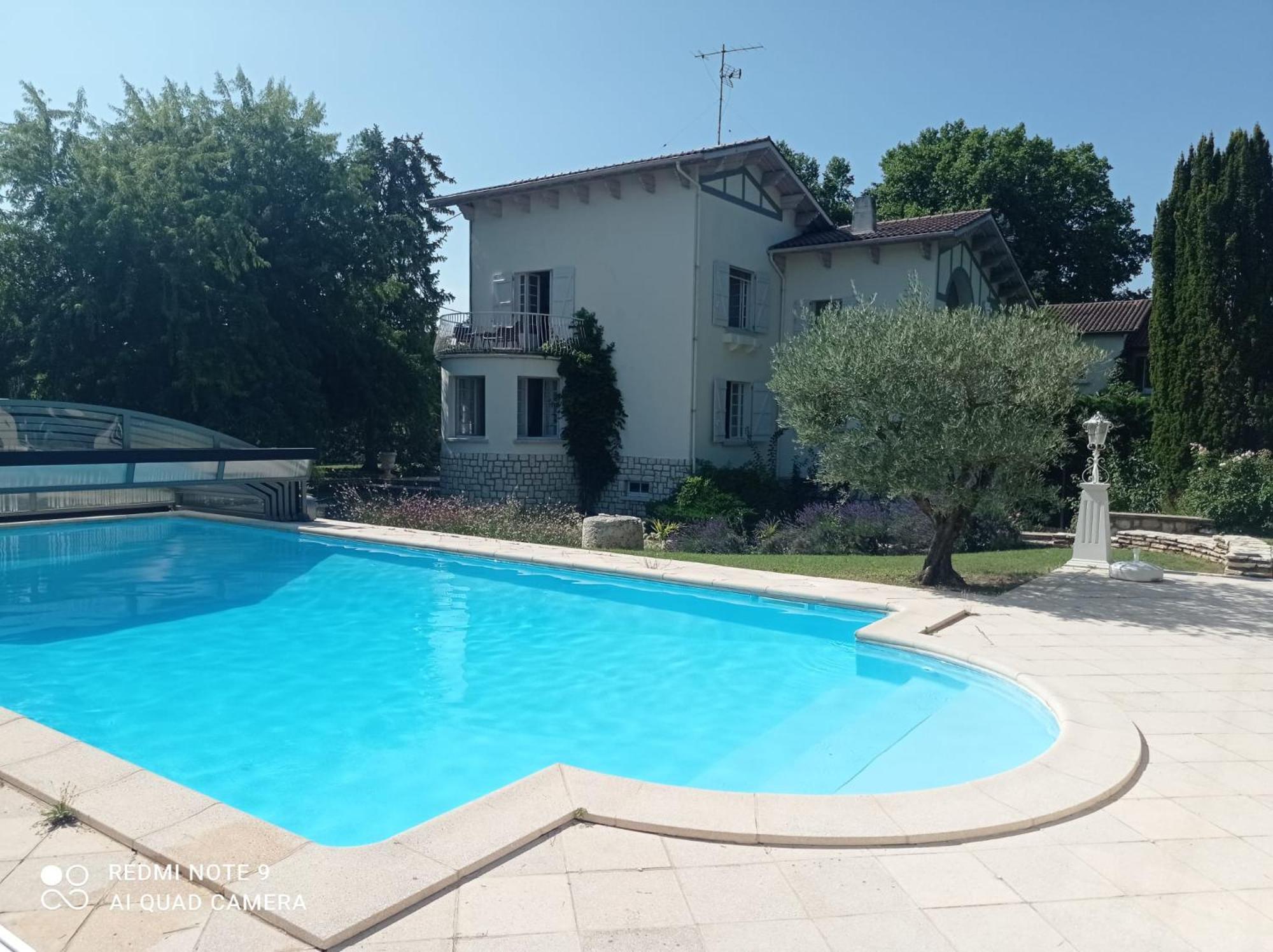 La Maison Basque Sainte-Livrade-sur-Lot Ngoại thất bức ảnh